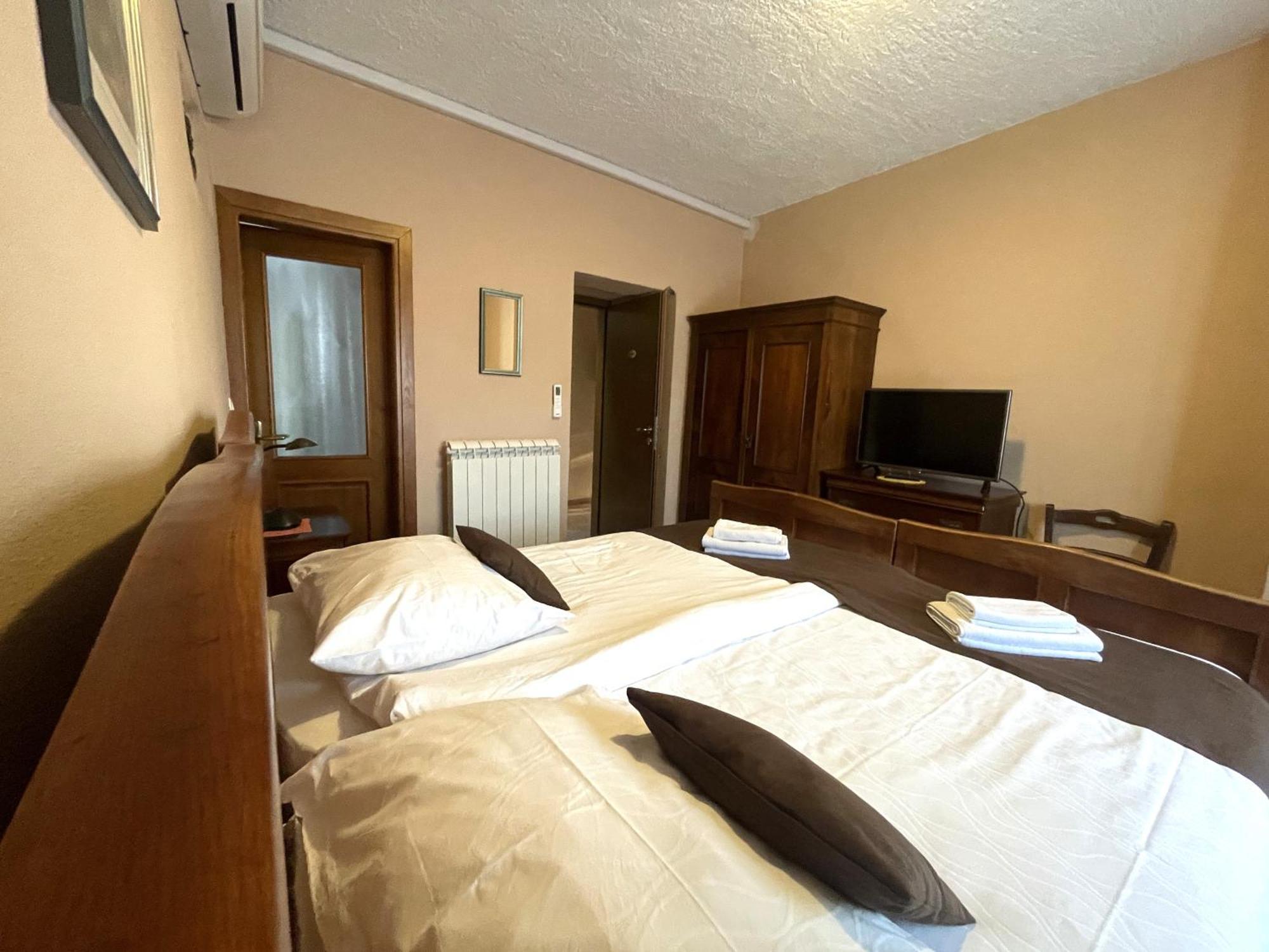 Hisa Stekar Villa Kojsko Szoba fotó